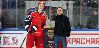 OLIMPBET вручил награду победителю OLIMPBET ICE AWARDS в номинации «Кепки долой»